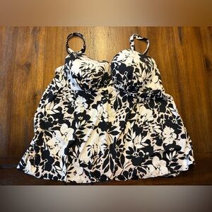 Swimsuits for All Floral Black and White Tankini Top - size 40C
